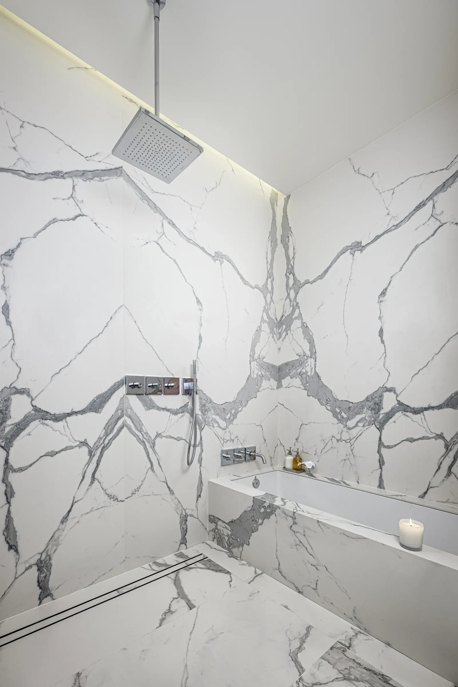 Casa Bella Residences by B&B Italia &mdash; Ducha