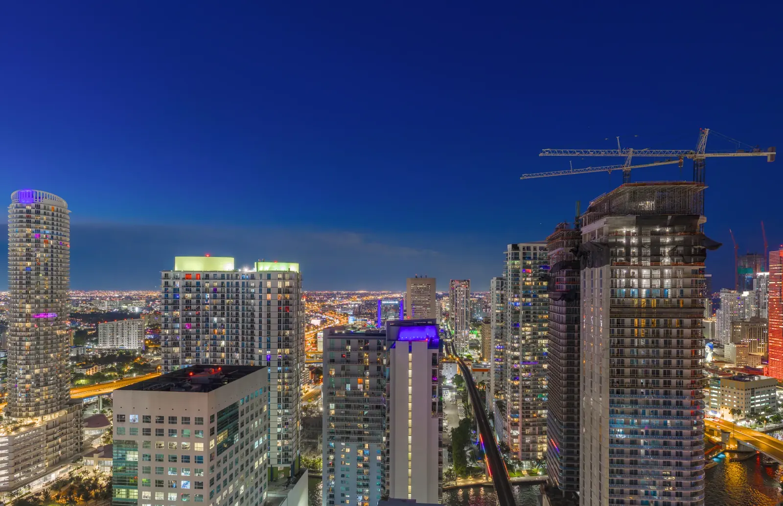 One Twenty Brickell - vista norte hacia Downtown Miami